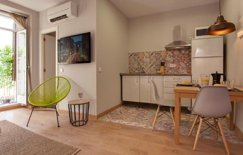 Suites You Zinc Madrid Room photo
