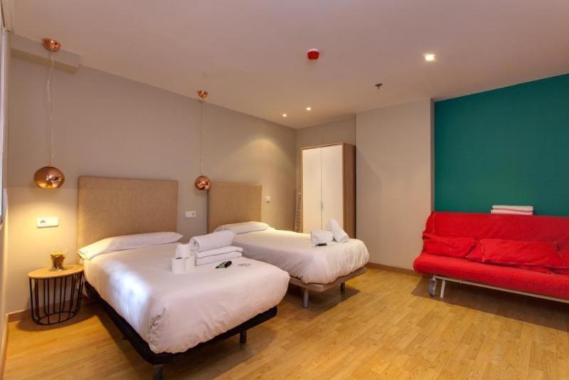 Suites You Zinc Madrid Room photo