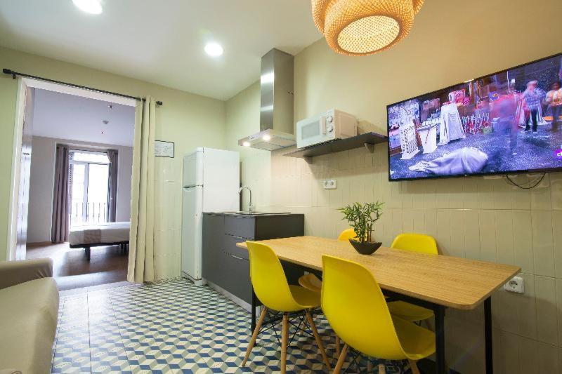 Suites You Zinc Madrid Room photo