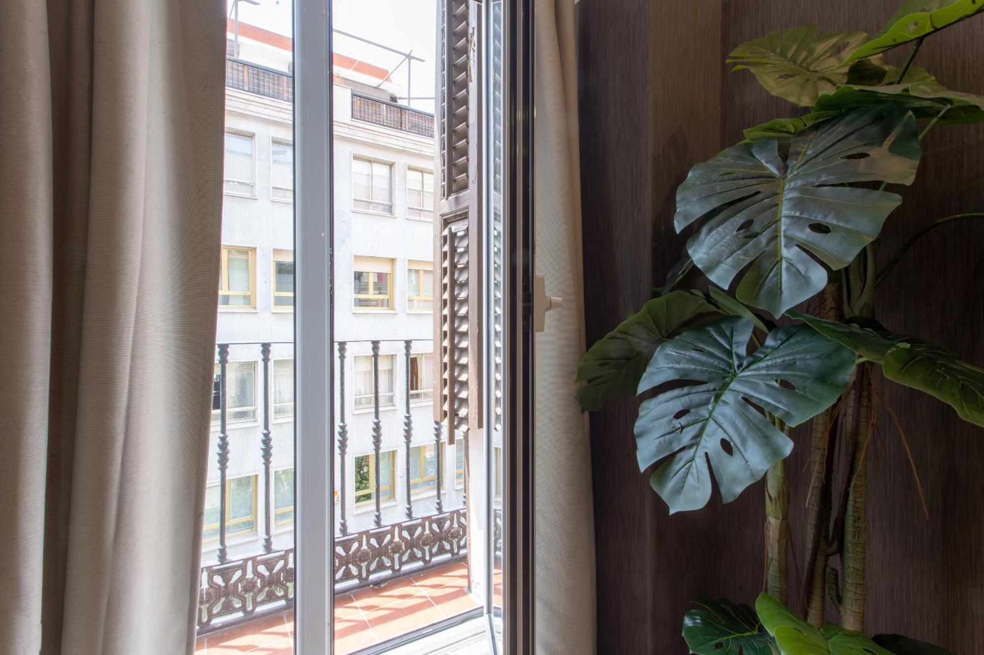 Suites You Zinc Madrid Exterior photo